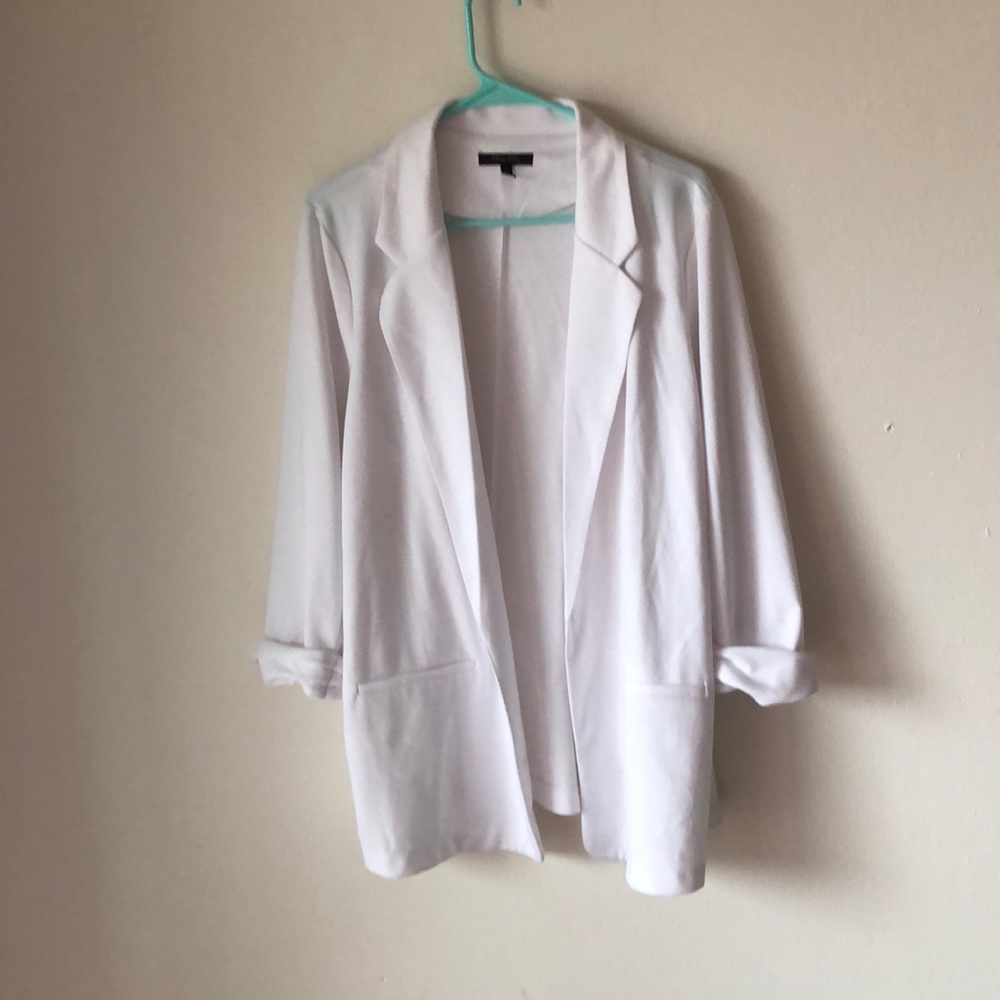 WHITE BLAZER OLIVIA SKYE